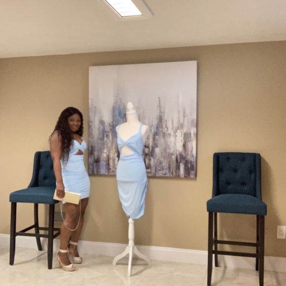 Baby blue dress - Picture 8 of 9